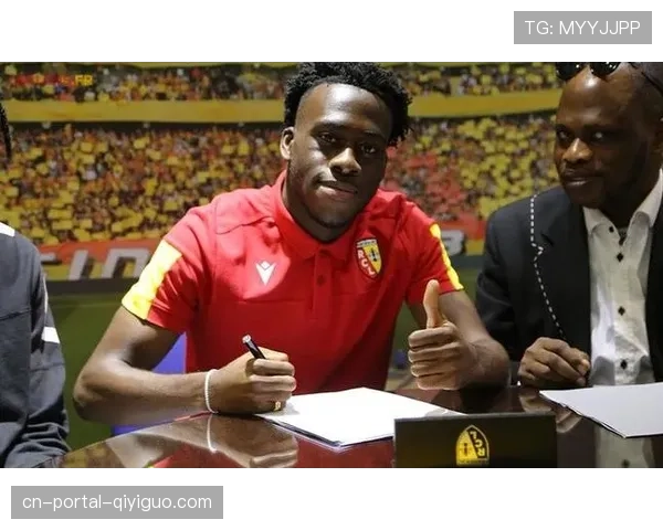 从替补到核心：朗斯中场小将讲述伤愈后重获信任的历程